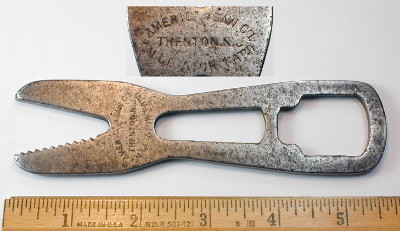 [American Saw No. 1 Alligator Wrench]