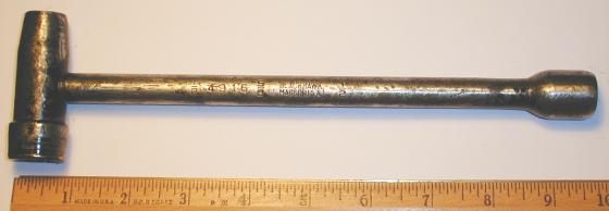 [Blackhawk Model 4916 Triple-Socket Wrench]