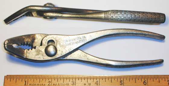 [Crescent J26 Thin-Nose Bent Combination Pliers]