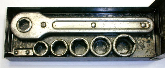 Indestro No. 220 1/2-Hex Drive Socket Set]