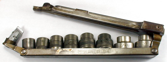 [Indestro No. 28 Socket Set]