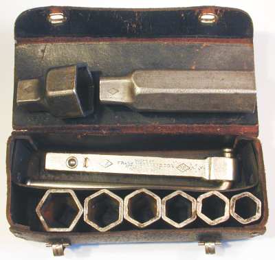 [Mossberg Early No. 6 Pressed-Steel Socket Set]