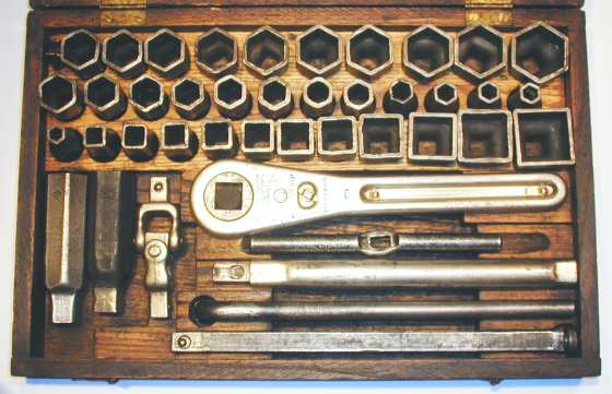 [Detail of Bottom Half Storage for Mossberg No. 14 Socket Set]