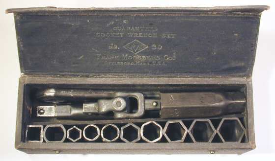 [Mossberg No. 30 Socket Set]