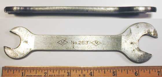 [Mossberg No. 253 5/8x3/4 Open-End Wrench]