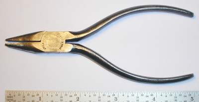 [Utica 22-5 5 Inch Short Needlenose Pliers]