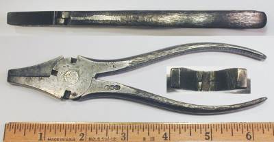 [Utica Early 6 Inch Button's Pattern Pliers]