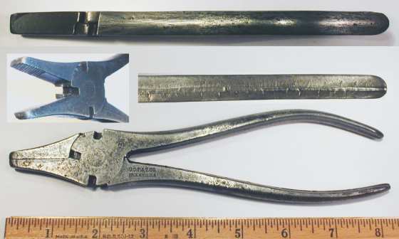 [Utica Early 8 Inch Button's Pattern Pliers]