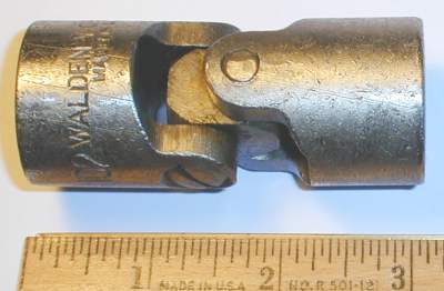 [Walden No. 1102 1/2-Drive Double-Female Universal Joint]